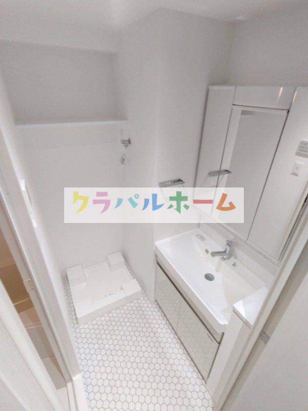 洗面設備　独立洗面台・室内洗濯機置場