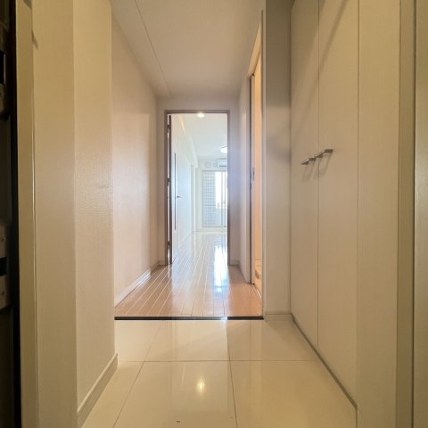 玄関　同仕様タイプです