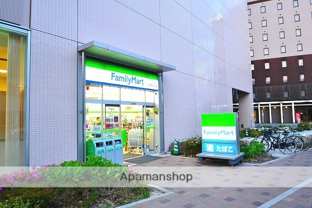 コンビニ　ファミリーマート広島駅北口店（コンビニ）まで187m