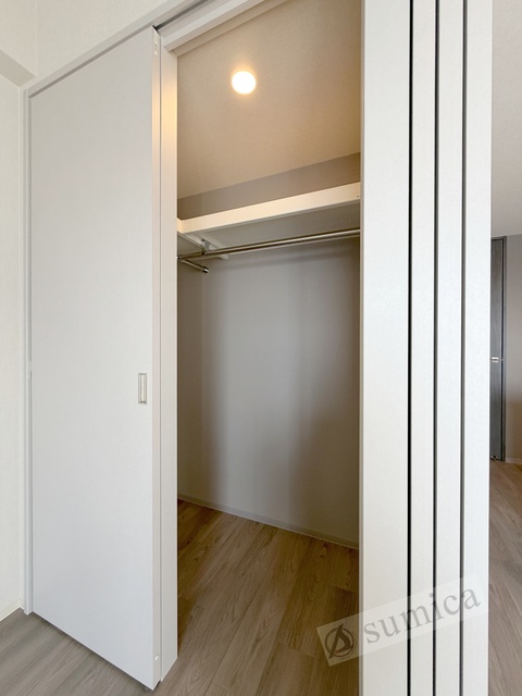 収納　たっぷりと収納できるウォークインクローゼット♪♪