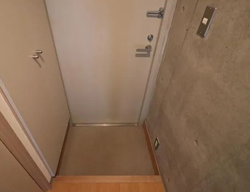 玄関　※別部屋参照