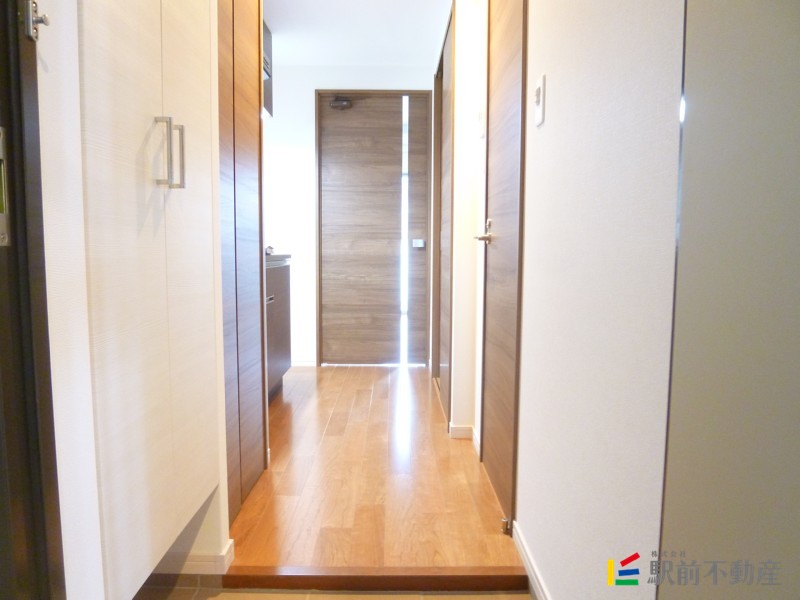 玄関　※同タイプ別部屋
