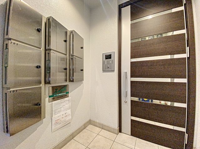 エントランス　入口部分