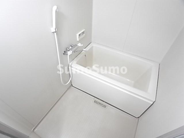 バス・シャワールーム　お風呂です