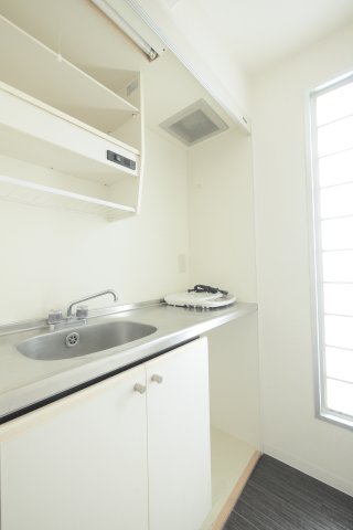 キッチン　※写真は別の部屋のものです。