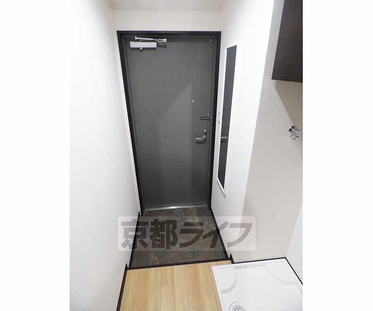 玄関　広々とした玄関です。