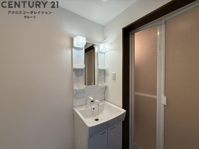 洗面設備　独立洗面台でおすすめです。