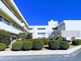 中学校　上里北中学校（中学校）まで1300m