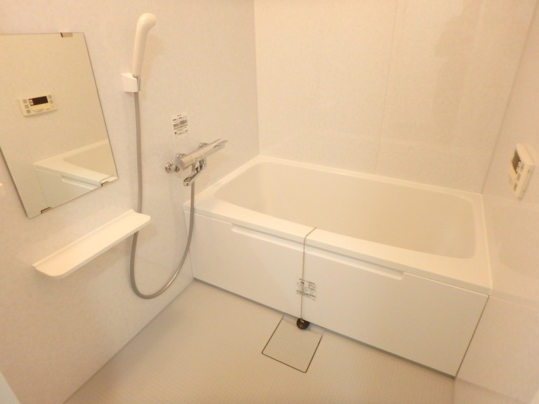 バス・シャワールーム　浴室