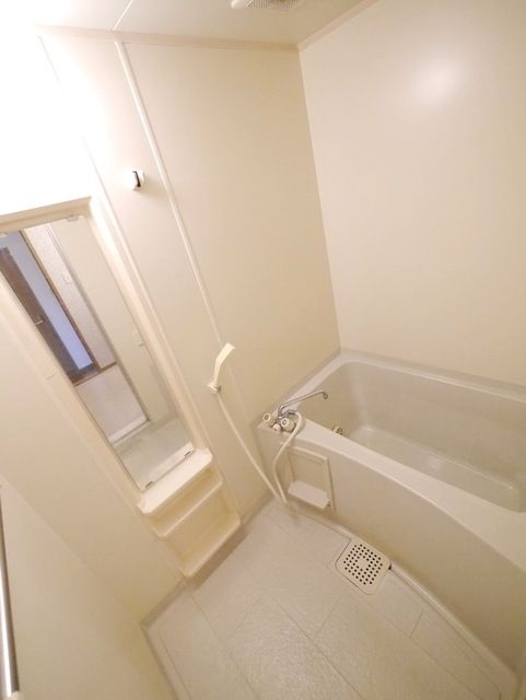 バス・シャワールーム　★綺麗な浴室★