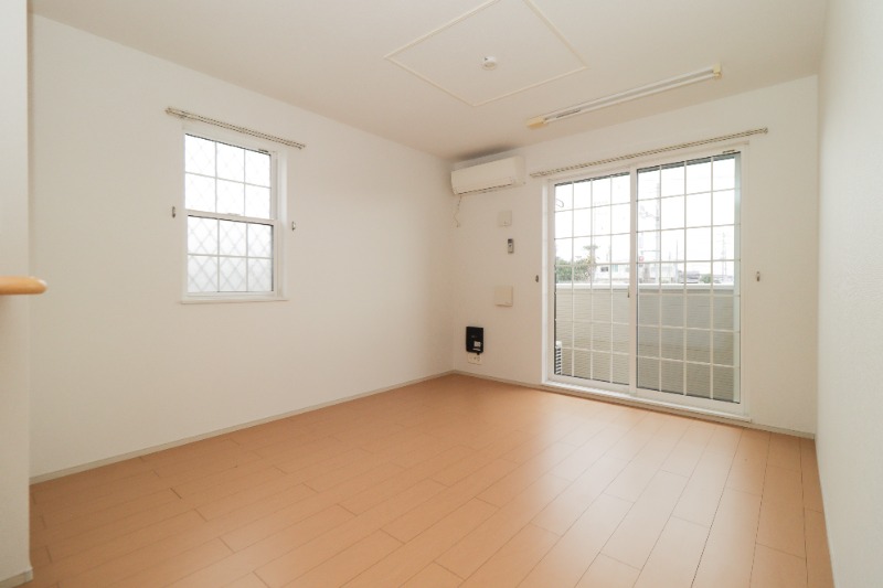 居室・リビング　図面と現状に相違がある場合には現状を優先