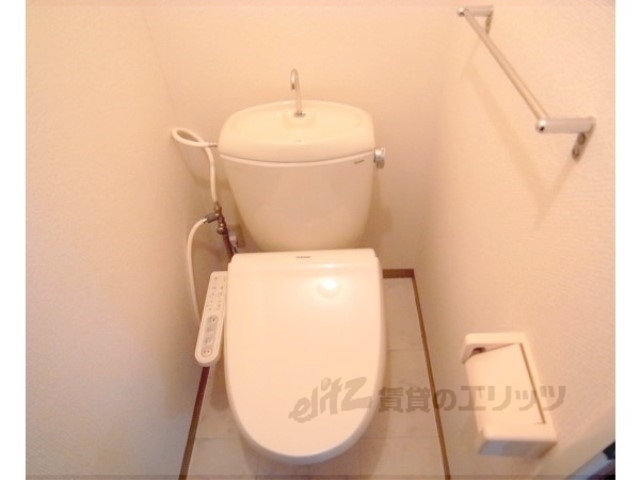 トイレ　シンプルでキレイなトイレです