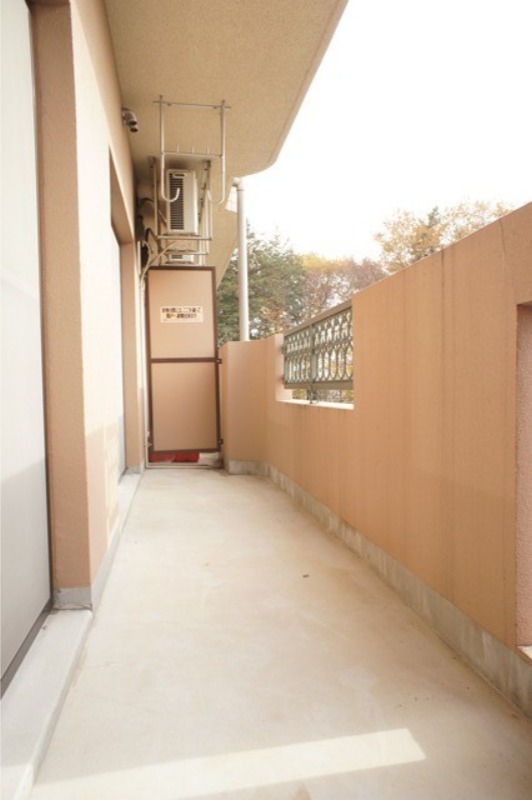 バルコニー　図面と現状に相違がある場合には現状を優先