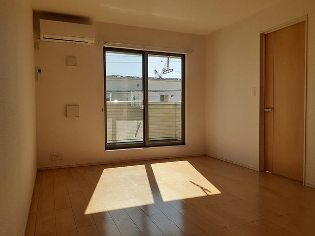 居室・リビング　居間です