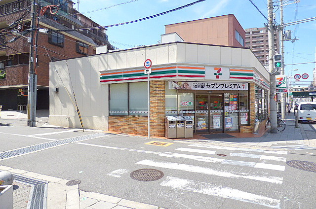 コンビニ　セブンイレブン（コンビニ）まで150m