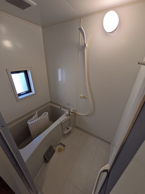 バス・シャワールーム　バスルーム