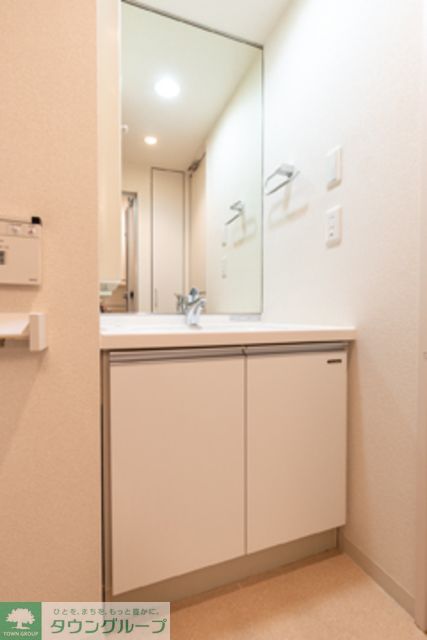 洗面設備　※写真は同タイプ住戸です。