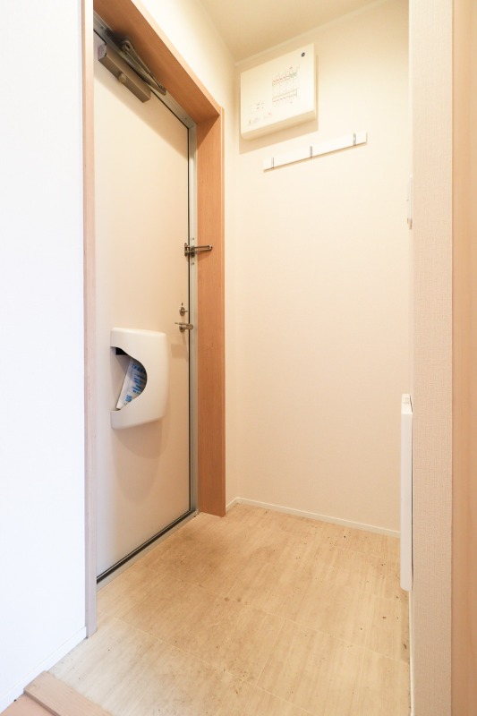 玄関　図面と現状に相違がある場合には現状を優先