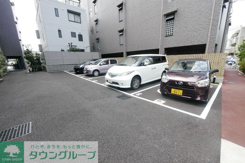 駐車場　駐車場