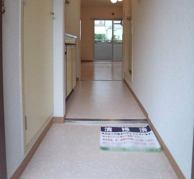 玄関　明るい玄関です