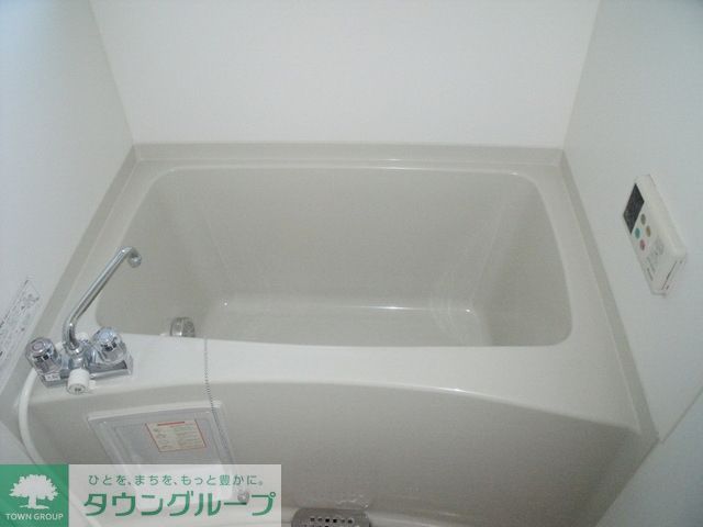 バス・シャワールーム　追い焚き機能付きバス