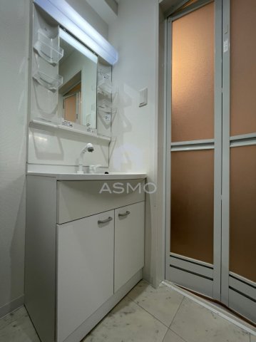 洗面設備　同マンション別部屋　参考写真