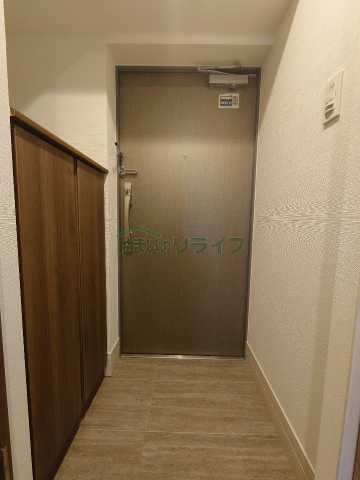 玄関　別部屋の参考写真です。