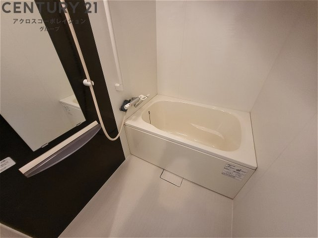 バス・シャワールーム　シンプルで機能的なユニットバスです！