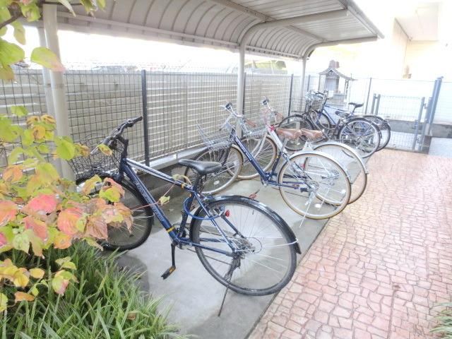 その他　駐輪スペース（その他）まで5m