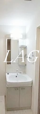 洗面設備　洗面台です。