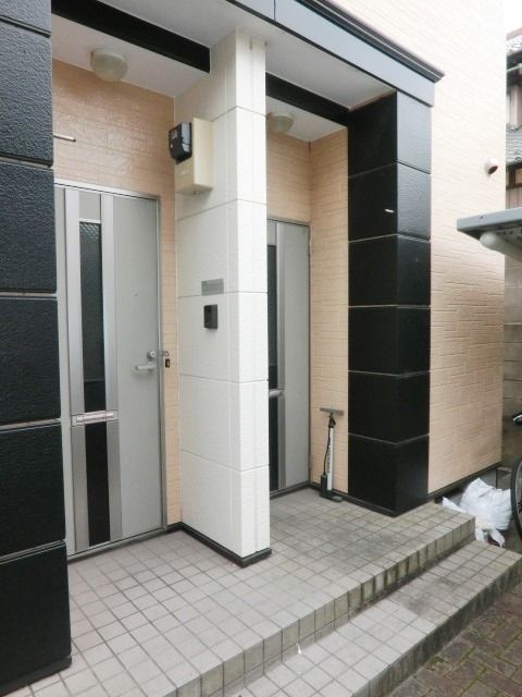 エントランス　建物入り口部分です