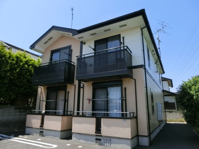 建物外観　八幡宿駅から徒歩13分