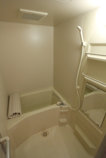 バス・シャワールーム　バスルーム