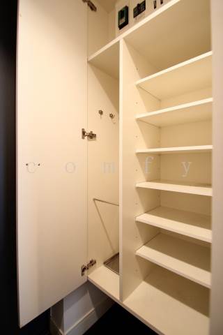 収納　シューズボックス