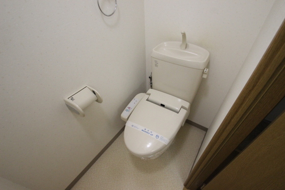 トイレ　※別部屋の写真です