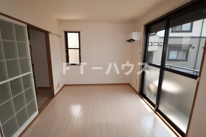 居室・リビング　洋室