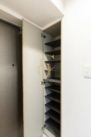 玄関　※別室参考画像