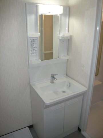 洗面設備　独立洗面化粧台付き