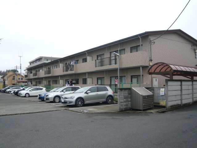 駐車場　平置き　普通車からRV車まで可