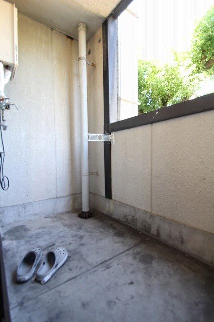 バルコニー　同物件他部屋の写真