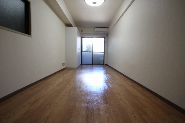 居室・リビング　同物件他部屋の写真