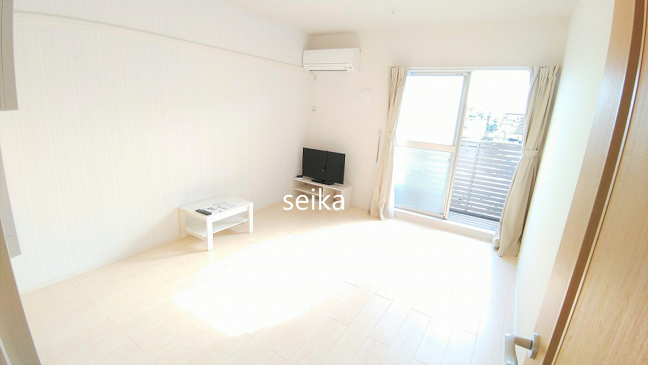 居室・リビング　※建具の色は異なる場合がございます。