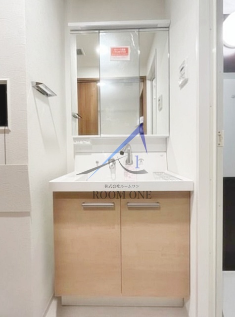 洗面設備　洗面台です。