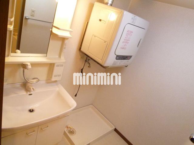 洗面設備　洗面所と乾燥機付いてます☆