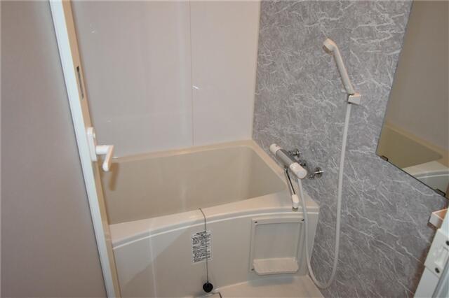 バス・シャワールーム　?