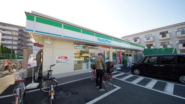 コンビニ　ファミリーマートみずほ台駅西口店（コンビニ）まで412m