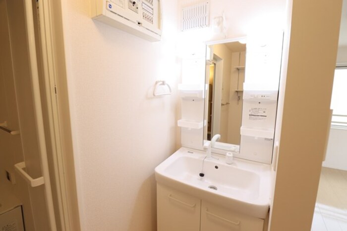 洗面設備　洗髪洗面化粧台