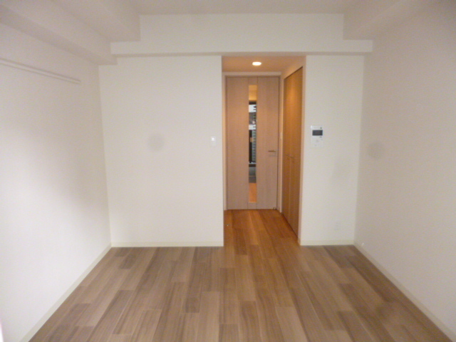 居室・リビング　クッション地の入った防音に優れたお部屋です