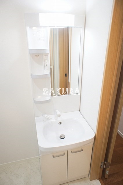 洗面設備　忙しい朝には欠かせない洗面所です♪