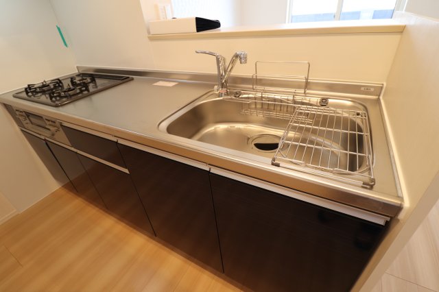 キッチン　反転タイプの写真になります